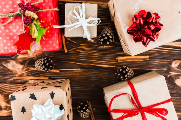 Bella composizione di regali di Natale