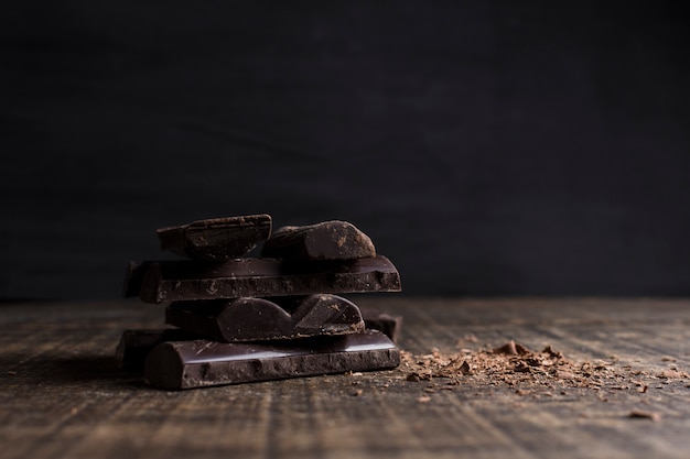 Bella natura morta con il concetto di cioccolato