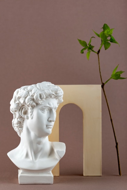 Bella scultura di figura romana