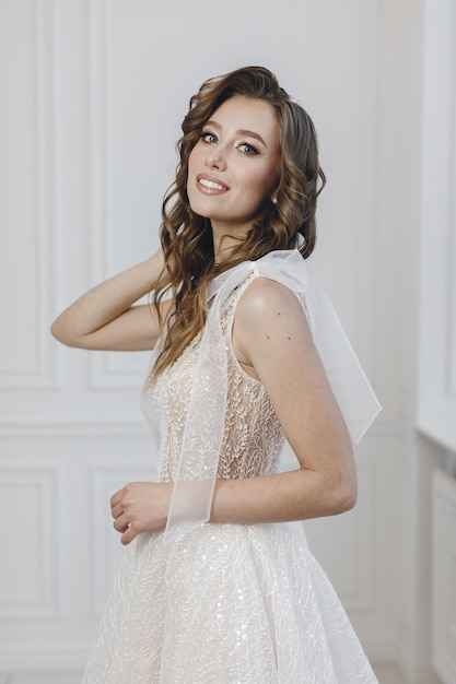 Bella sposa in vestito