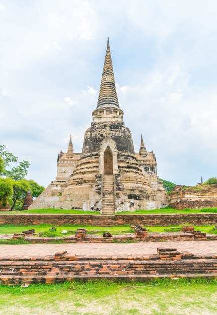 Bella vecchia architettura storica di Ayutthaya in Thailandia