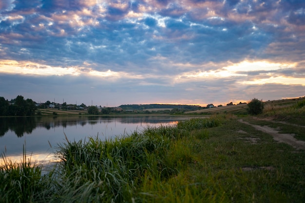 Bella vista della luce dell'alba