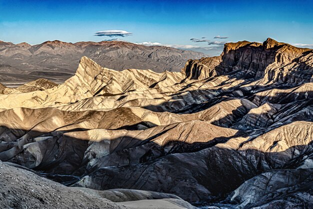 Bellissima vista di Zabriskie Point presso Armagosa Range, Parco nazionale della Valle della Morte in California, USA