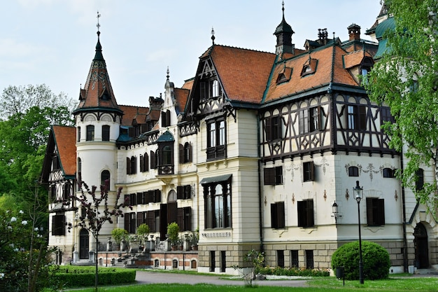 &quot;Bellissimo edificio in stile medievale&quot;