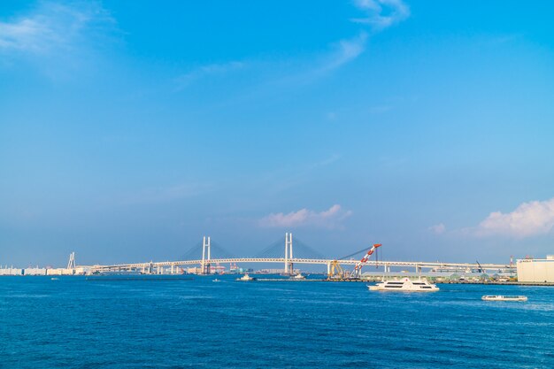 Bellissimo esterno del ponte di Yokohama