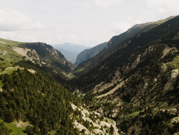 Bellissimo paesaggio di montagna