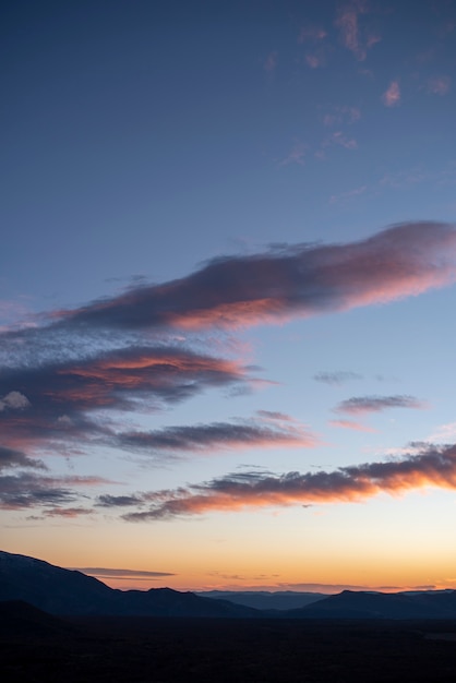 Bellissimo skyscape durante il giorno