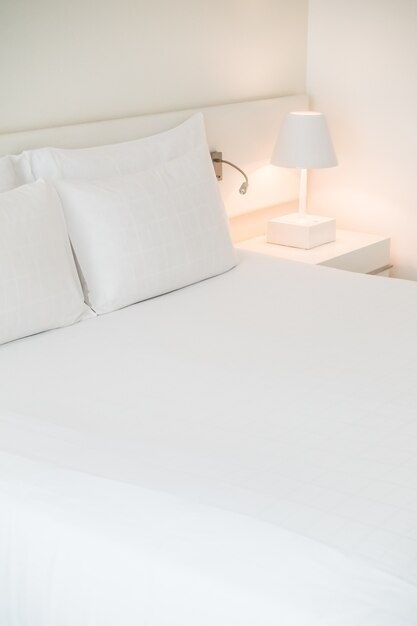 Bianco ha fatto letto con luce notturna