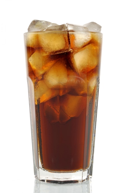 bicchiere di cola ghiacciata