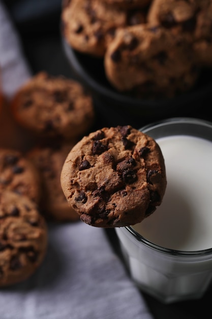 Biscotti al cioccolato con gocce di cioccolato