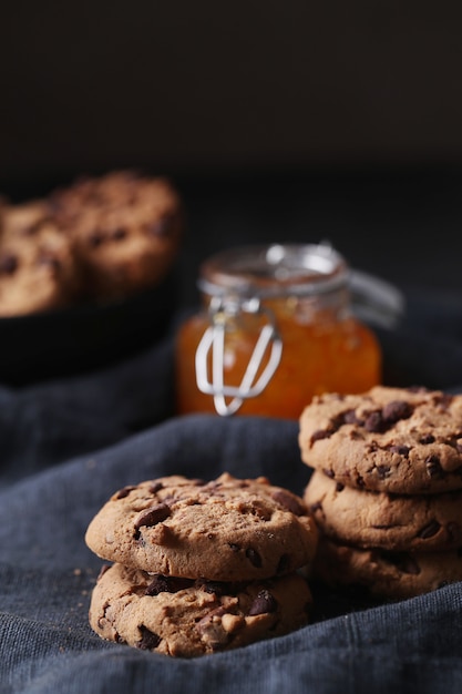 Biscotti al cioccolato con gocce di cioccolato