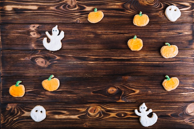 Biscotti di Halloween sul tavolo