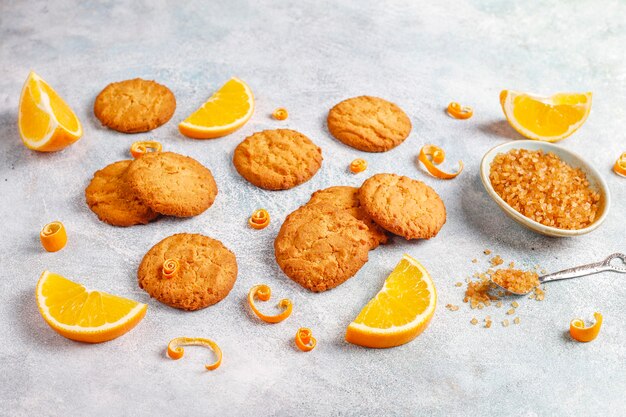 Biscotti fatti in casa deliziosi della scorza di arancia.