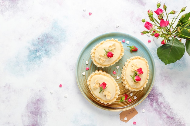 Biscotti waffle con deliziosa crema fatta in casa.