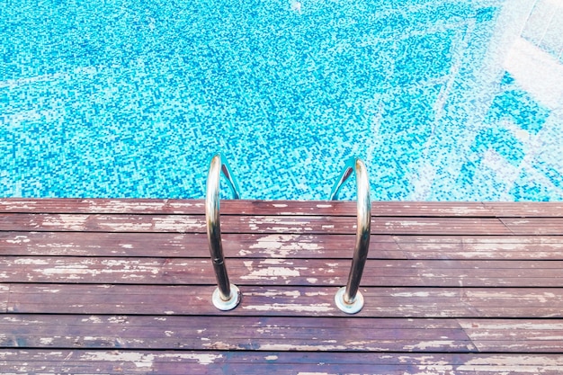 blu piscina epoca pulito