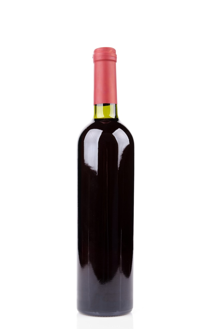 Foto gratuito bottiglia di vino isolata su bianco