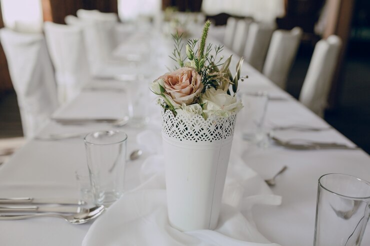 Foto gratuito bouquet su un tavolo