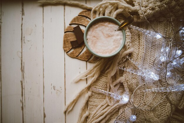 Cacao con luci Sfondo caldo accogliente casa invernale