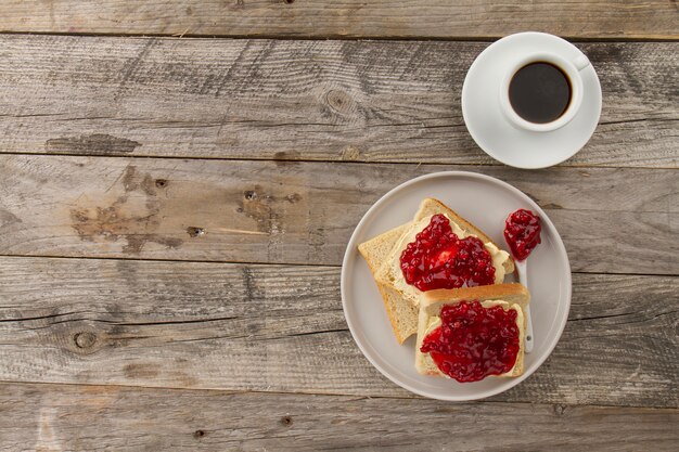 Caffè e toast