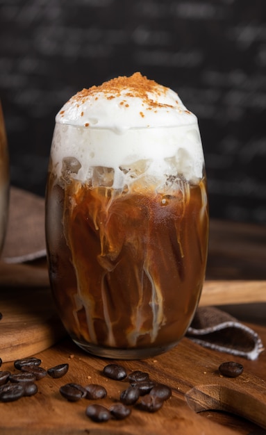 Caffè freddo con panna montata