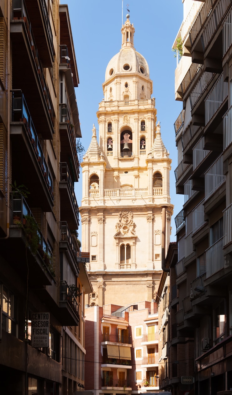 Foto gratuito campanile della cattedrale di santa maria. murcia