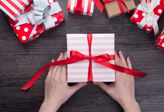 Carta anno scatola a sorpresa di natale