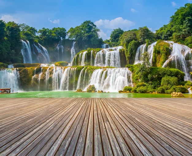 Cascata ban giungla acqua pietra fresca