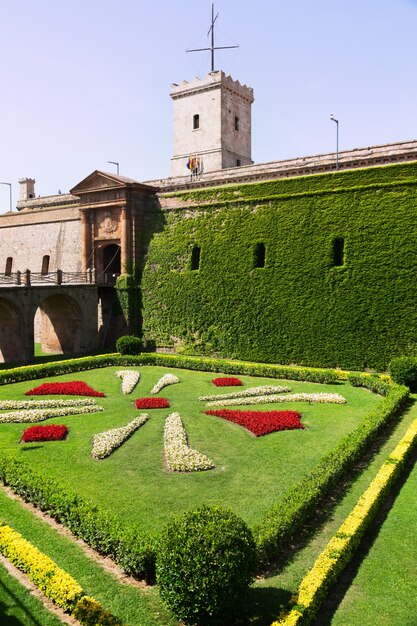 Castello di Montjuic in estate. Barcellona