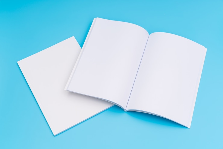 Foto gratuito catalogo in bianco, riviste, libro mock up su sfondo blu. .