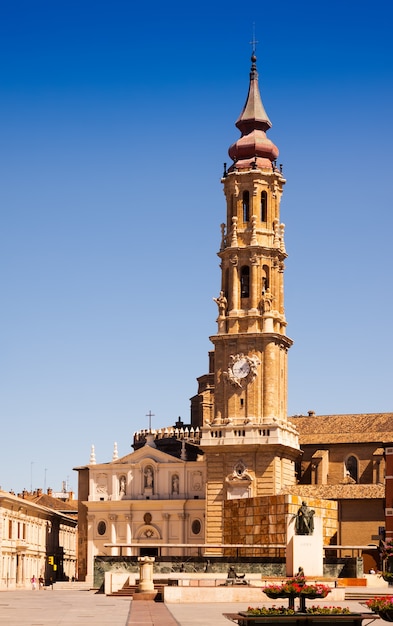 Catedral de la Seo (San Salvador) a Saragozza