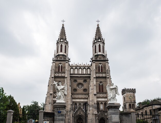 Cattedrale di vista da lontano