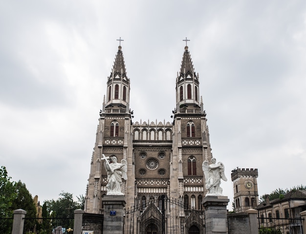 Cattedrale di vista da lontano