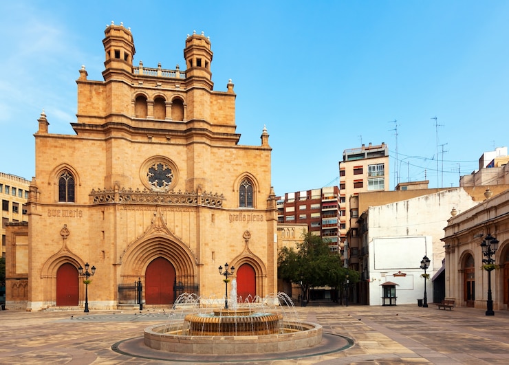 Foto gratuito cattedrale gotica a castellon de la plana, spagna