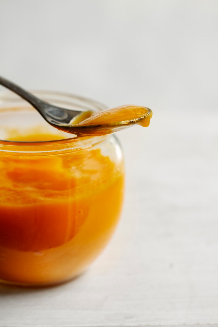 Foto gratuito cibo per bambini sano e nutriente in barattolo