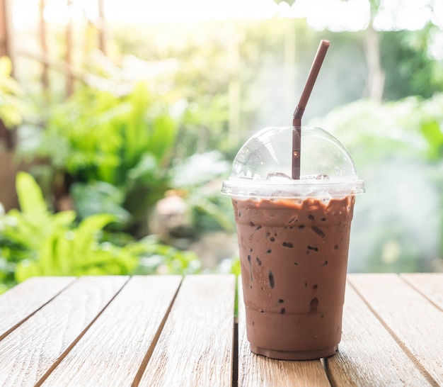 cioccolato ghiacciato in caffè