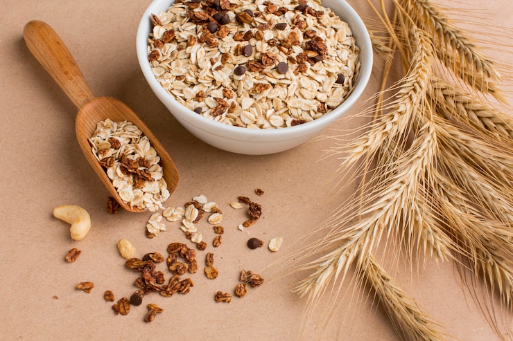 Foto gratuito ciotola del primo piano di cereali