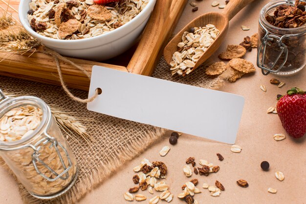 Colazione del primo piano con cereali