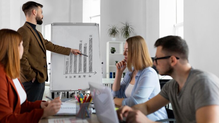 Foto gratuito colleghi che hanno una riunione di lavoro
