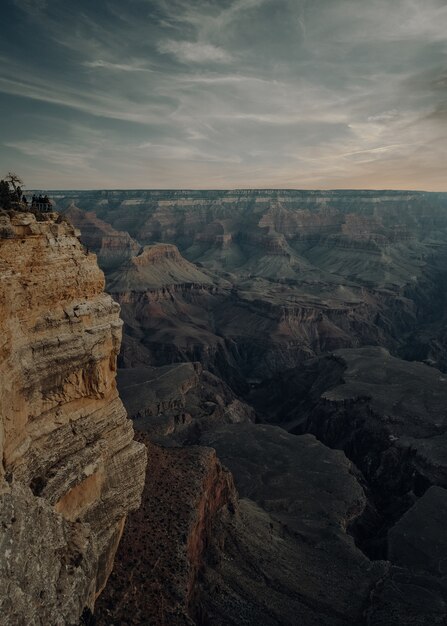 Colpo verticale ad alto angolo del Parco Nazionale del Grand Canyon negli Stati Uniti