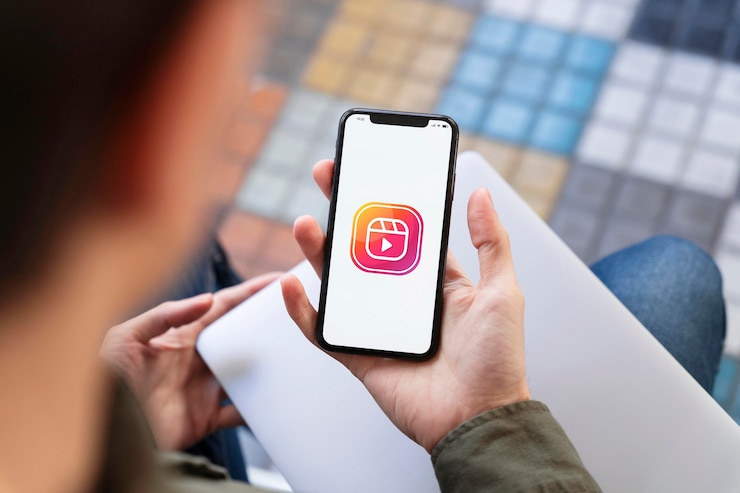 Foto gratuito composizione creativa delle bobine