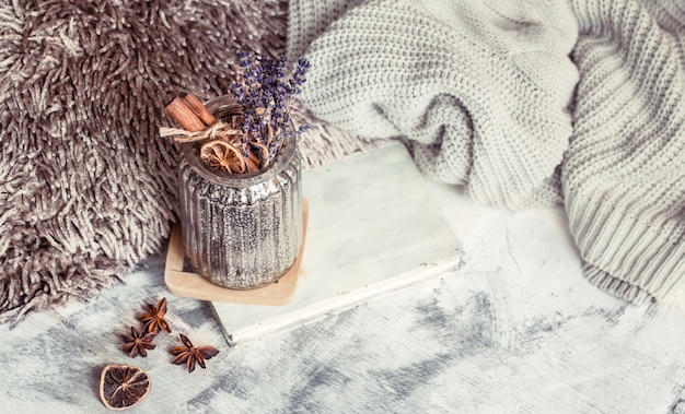 composizione decorativa all'interno della casa