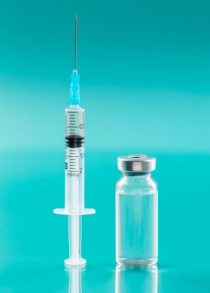 Foto gratuito composizione del vaccino preventivo contro il coronavirus