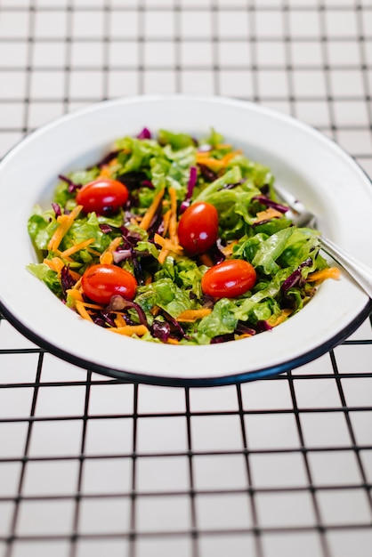 Composizione di cibo sano con uno stile moderno