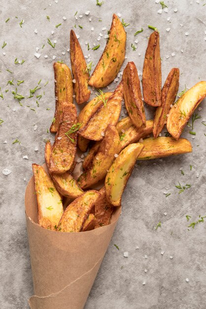 Composizione di deliziose patate fritte