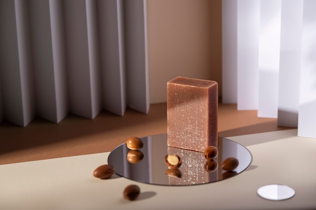 Composizione di semi di argan naturali