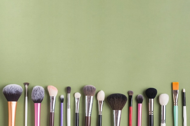 Composizione moderna per il trucco