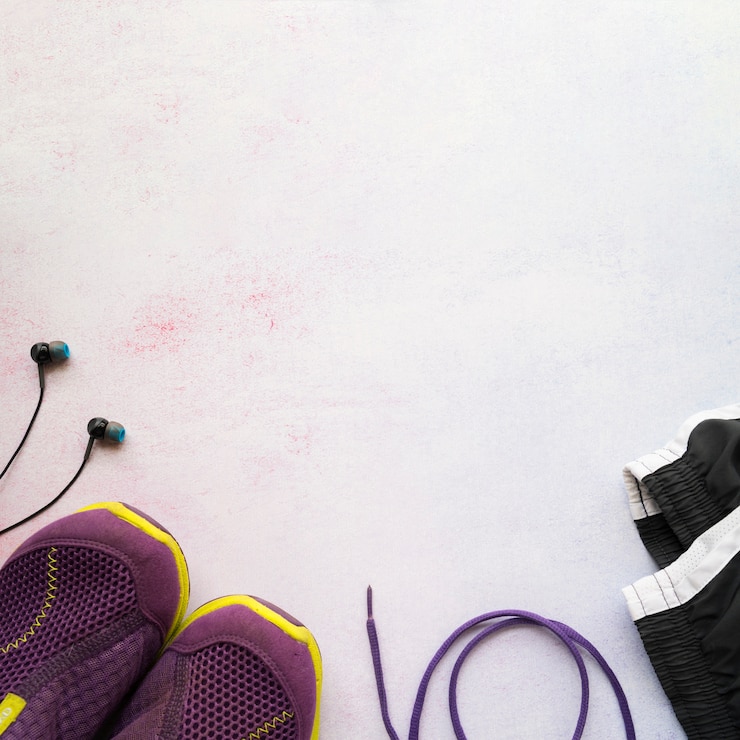 Foto gratuito composizione sportiva con elementi moderni