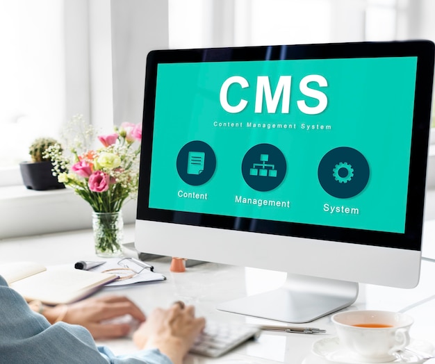 Concetto CMS di strategia del sistema di gestione dei contenuti