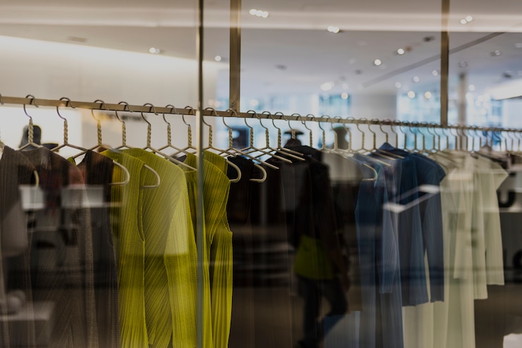 Foto gratuito concetto del boutique del negozio dell&#39;abbigliamento di modo