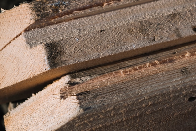 Concetto di carpenteria con legno